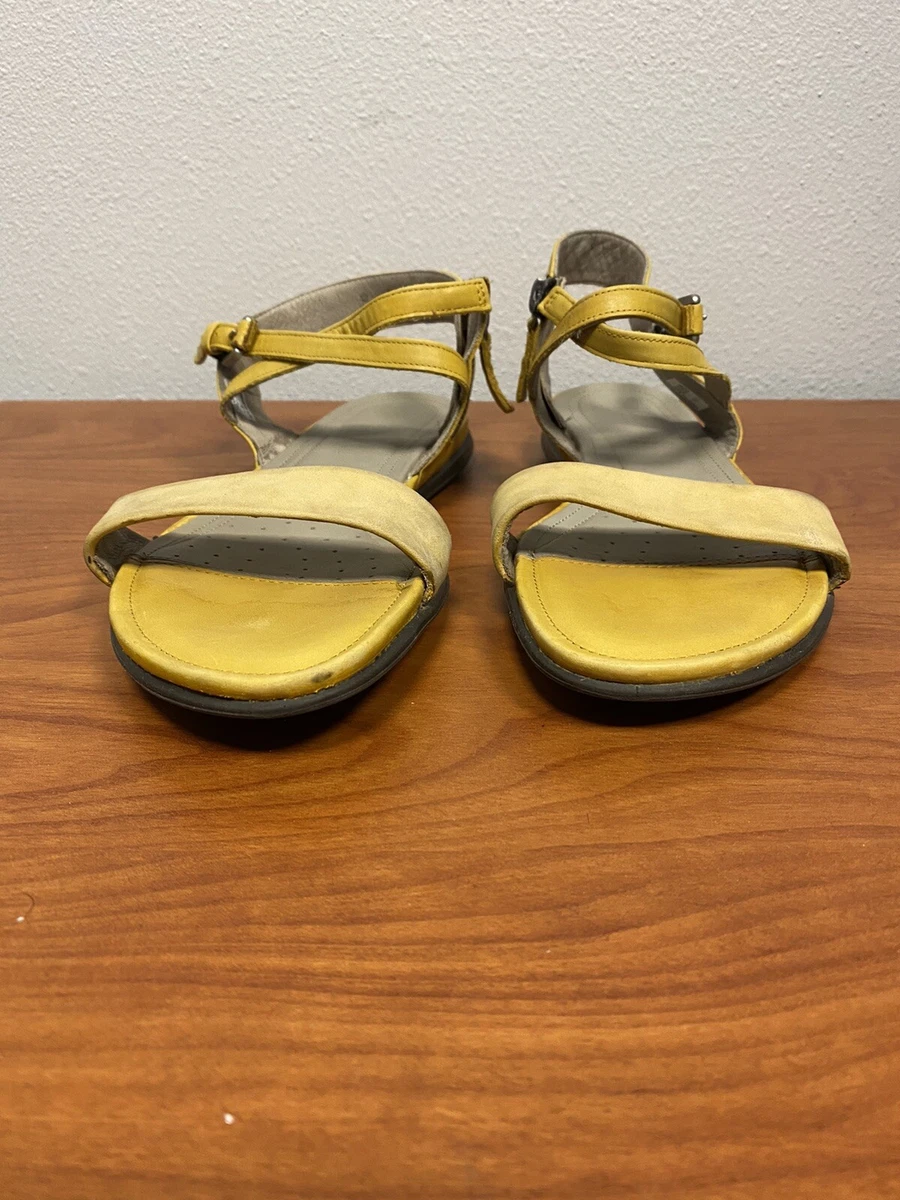 Ecco sandals cheap size 39