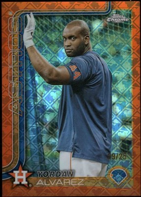 2025 Topps Chrome YORDAN ALVAREZ 267 Image Variation SP LE ORANGE Refractor 9/25