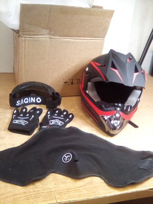 Spark Fillet FMVSS 218 Small Motorcross Helmet W/ Goggles Gloves & Half Face...