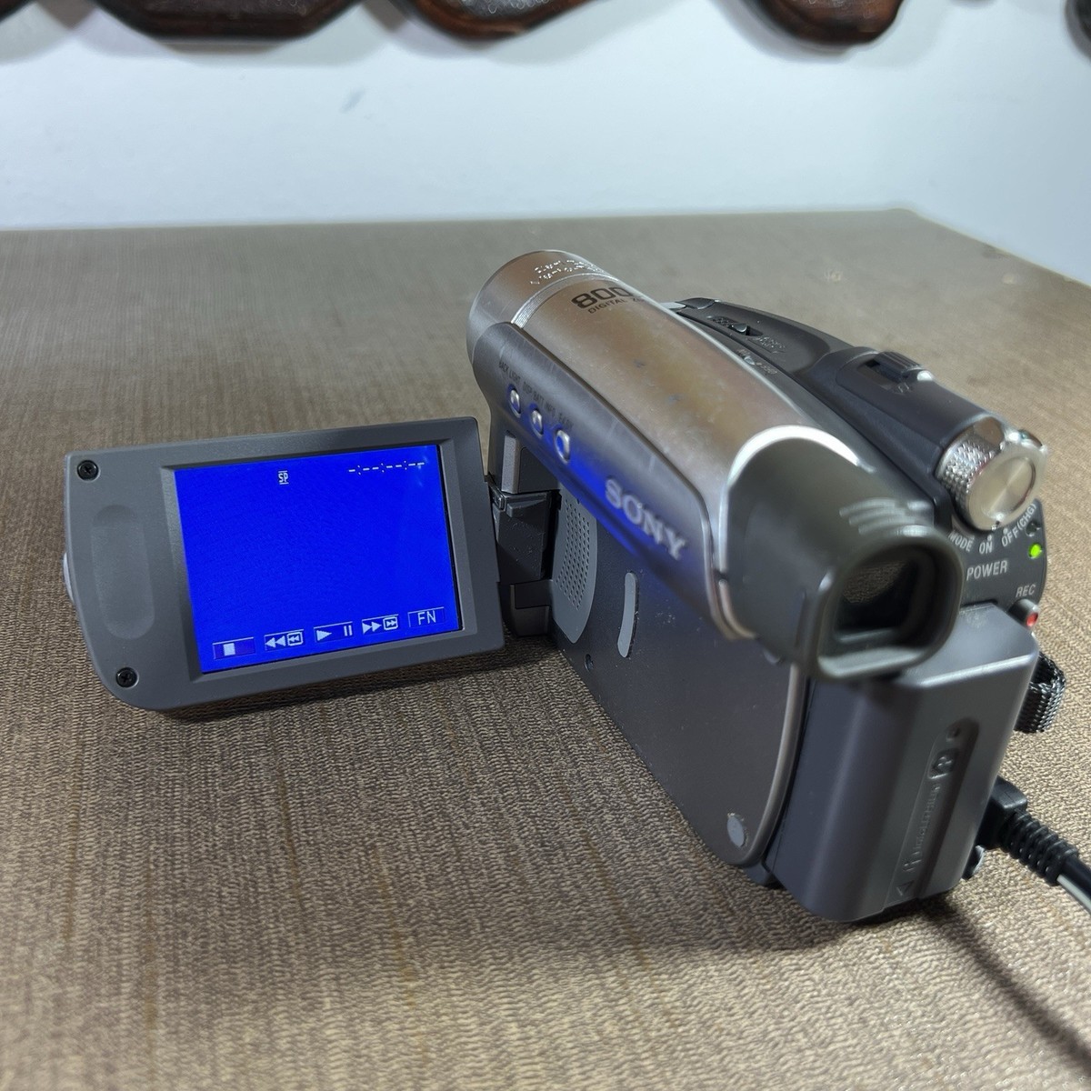 美品　SONY miniDV HANDYCAM DCR-HC88 ⑦ Amazon.co.jp: SONY DCR-HC88 2.5-inch LCD Monitor Digital