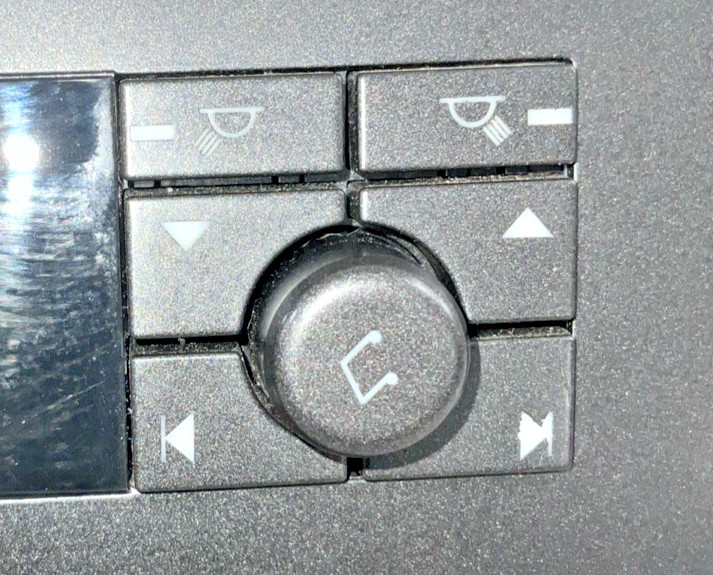 Aston Martin V8 Vantage 2007-2010 Panel P/N 7G3318C815CA