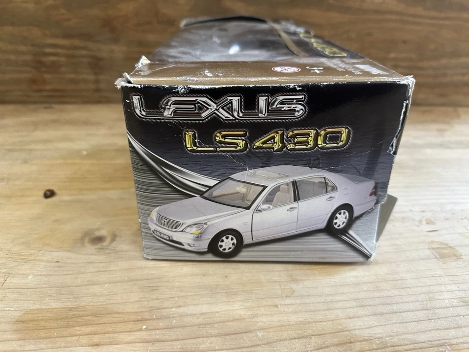 Lexus LS 430 Die Cast 1/18 2002 Motor Max - Image 4 of 4