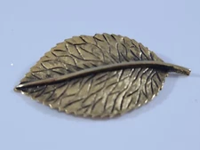 Vintage Scarf Clips Novelty Leaf Gold Tone Etched Detailed UNIQUE