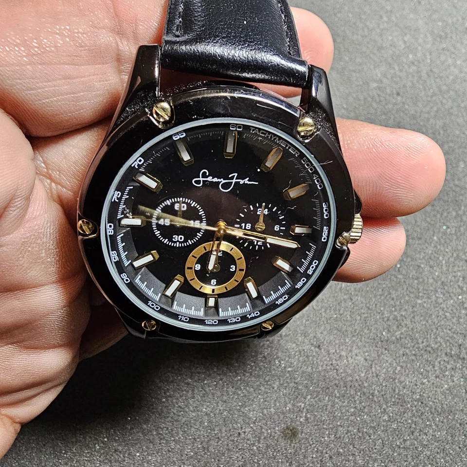 Reloj de moda de cuarzo grande Sean John para hombre negro y dorado funcionando SJ0003GU Foto 3 de 4