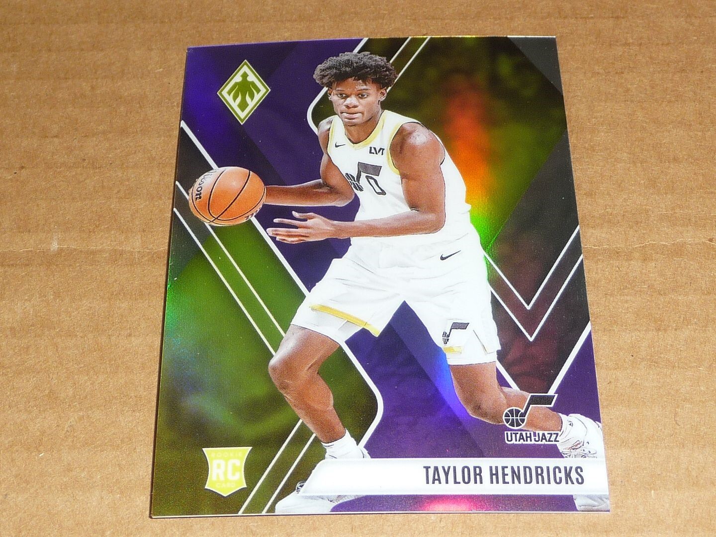 2023/24 Panini Phoenix PURPLE TAYLOR HENDRICKS 18/150 JAZZ #264