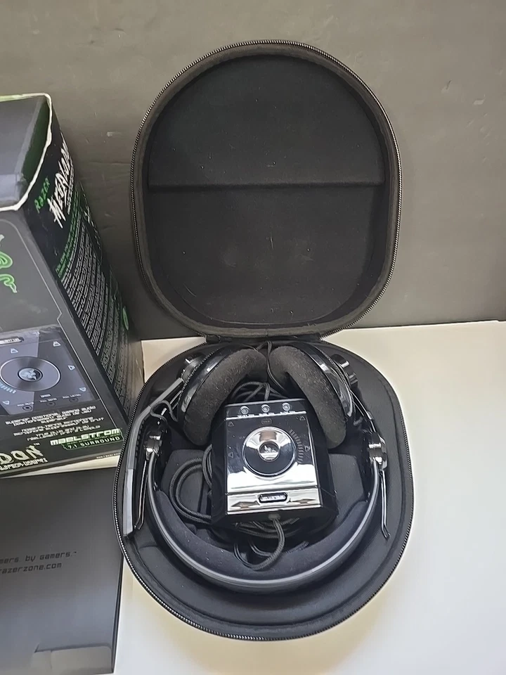 Razer Megalodon Cuffie Gaming PC 7.1 Surround Sound TESTATE - Immagine 3 di 4