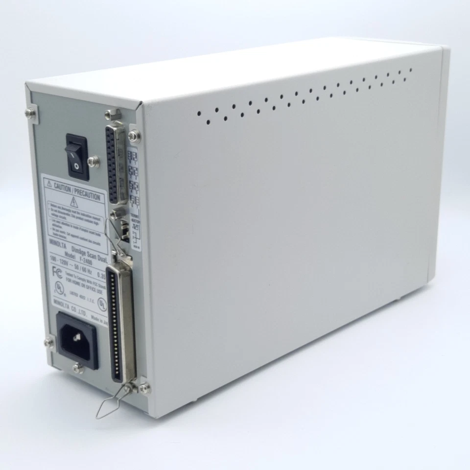 Minolta Dimage Scan Dual Model F-2400 35mm Film and Slide Scanner - Image 4 of 4