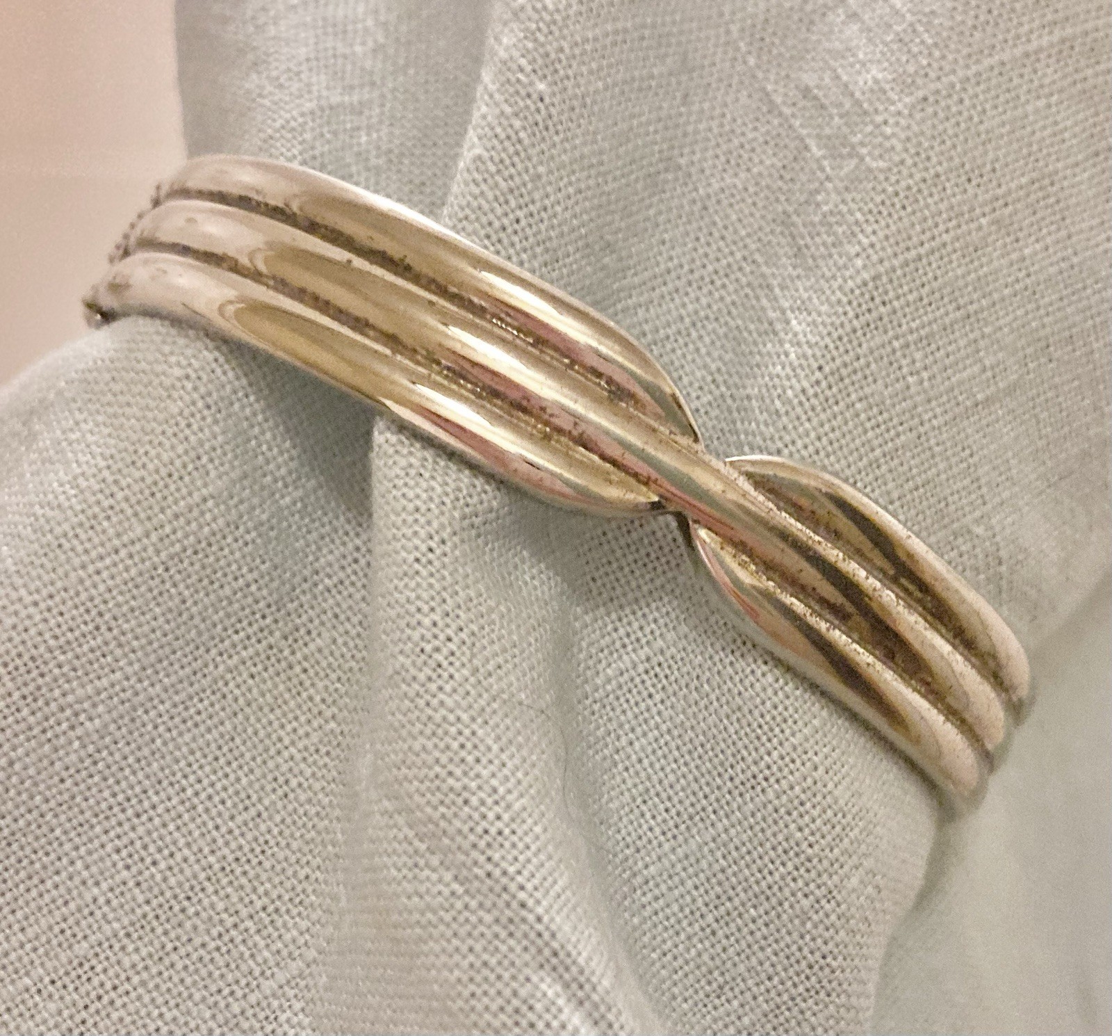 Vintage Silver-Plate Spring Clasp Hinge Bracelet … - image 3