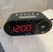 Sharp Model SPC547 Alarm Clock with USB Charge Port - GOOD WORKING CONDITION