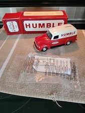 Ertl Die-Cast 1:24 1951 GMC Panel Van Humble Oils And Lubricants