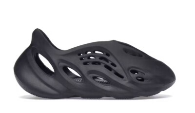 Yeezy Foam RNNR Onyx 