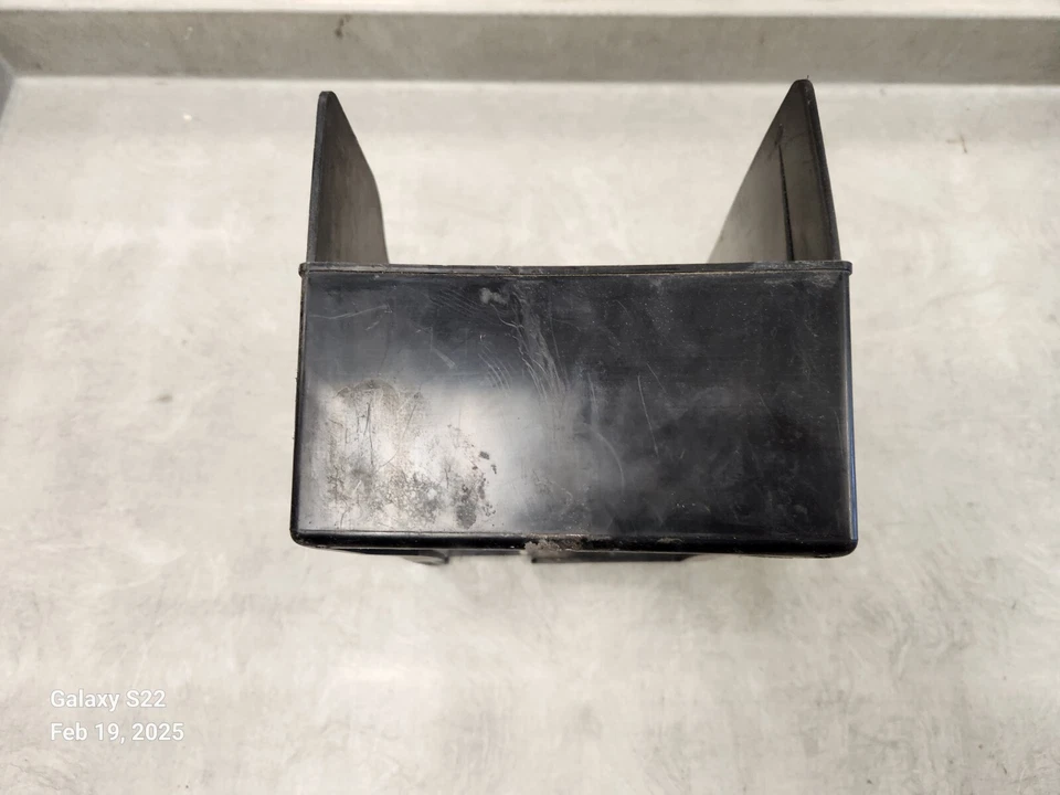 1999-2003 Mazda Protege Battery Cover - Image 2 of 4