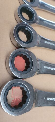 Set of 7 Genuine GearWrench Stubby Ratchet Spanners, Metric 10-19mm - Picture 2 of 7