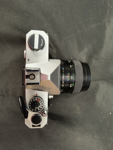 Fujica ST705 SLR 35mm Film Camera Fujinon 1:1.8 55mm Lens L0008 - Picture 2 of 7