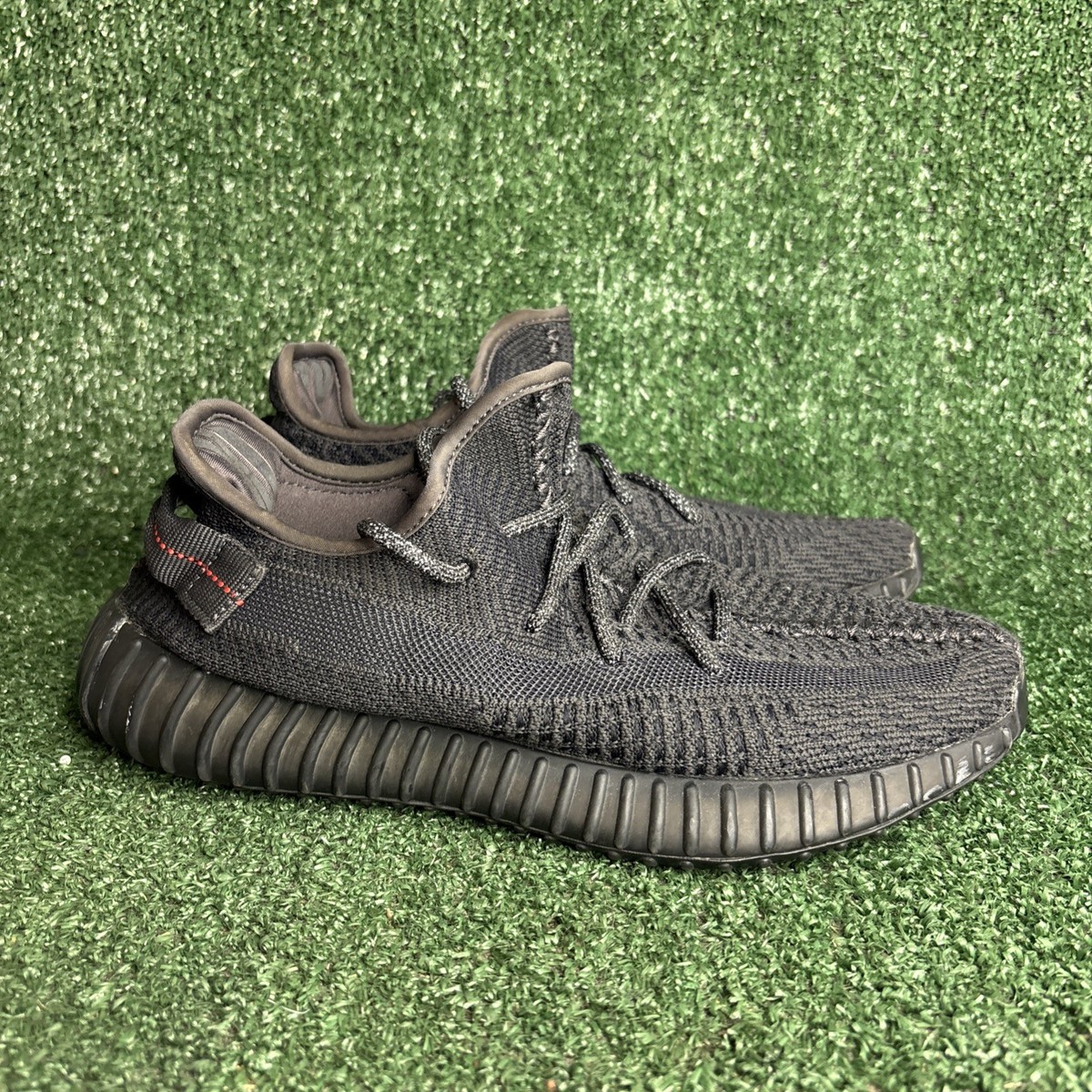 Adidas Yeezy Boost 350 V2 Black Non Reflective FU9006 Men's Size 8