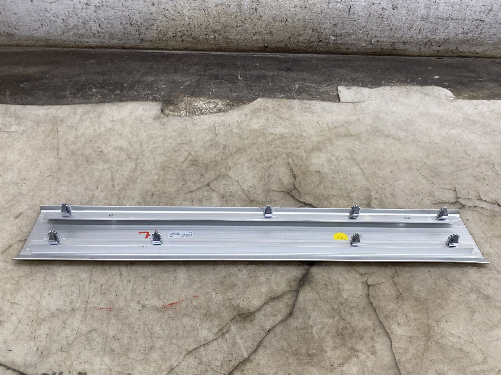 2016-2020 BENTLEY BENTAYGA OEM FRONT LEFT SILL SCUFF PLATE TRIM PANEL 36A853373B