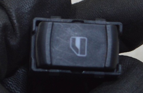 VW Bora Limo 1J5 1999 Original Schalter Fensterheber hinten RECHTS #148733-G238