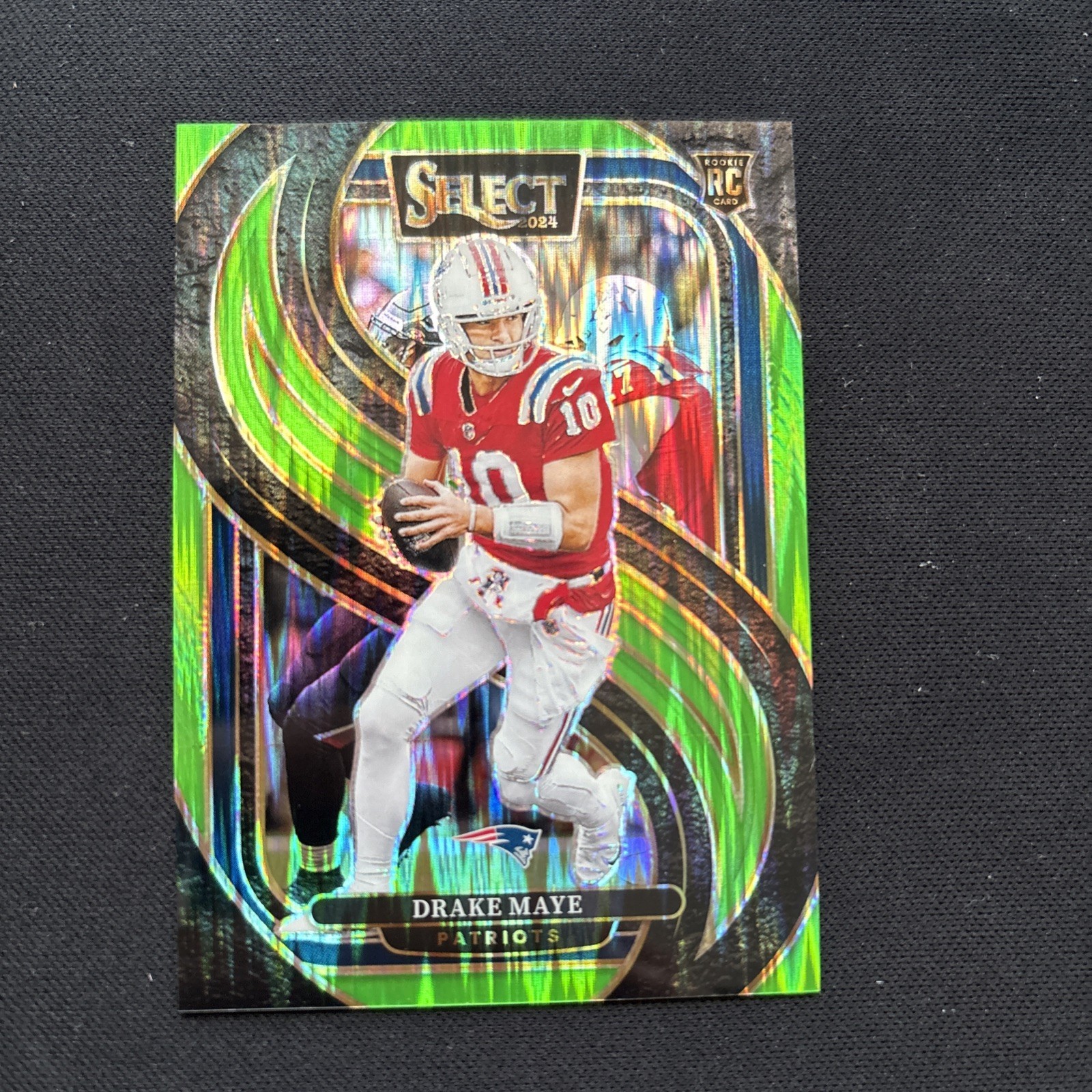 2024 Panini Select - Premier Level Drake Maye #113 Neon Green Shock Prizm /499