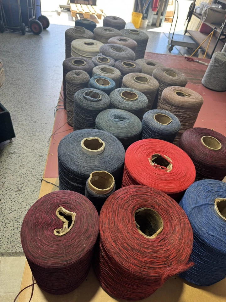 Carpet Overlocking / Whipping / Tufting Yarn ** BULK LOT** BARGAIN - image 2 of 4