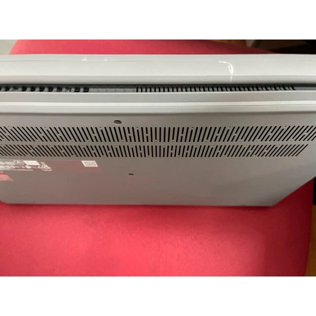 Portátil Lenovo Ideapad 1 15ADA7 AMD 3020E 8GB RAM 256GBSSD W11 *Tiene un golpe* - Imagen 3 de 4