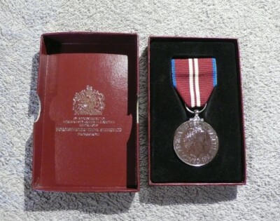 2012 OFFIZIELLE ROYAL MINT QUEEN ELIZABETH II DIAMOND JUBILEE MEDAILLE - Originalverpackt