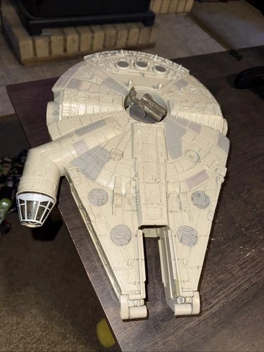 Millenium Falcon Star Wars Playset Micro Machines Lewis Galoob Vtg 1995 Toy Used