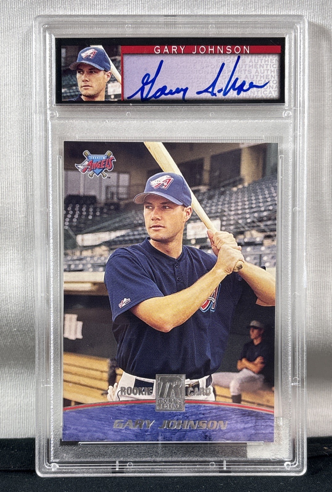 2001 Topps Reserve Gary Johnson RC Auto /1500 Uncirculated PSA 8 NM-MT