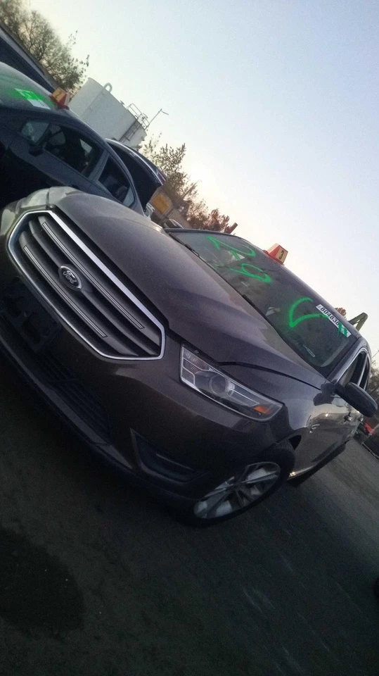 2015 Ford Taurus Left Fender Brown Good Condition 4DR Sedan 606112 - Изображение 3 из 4