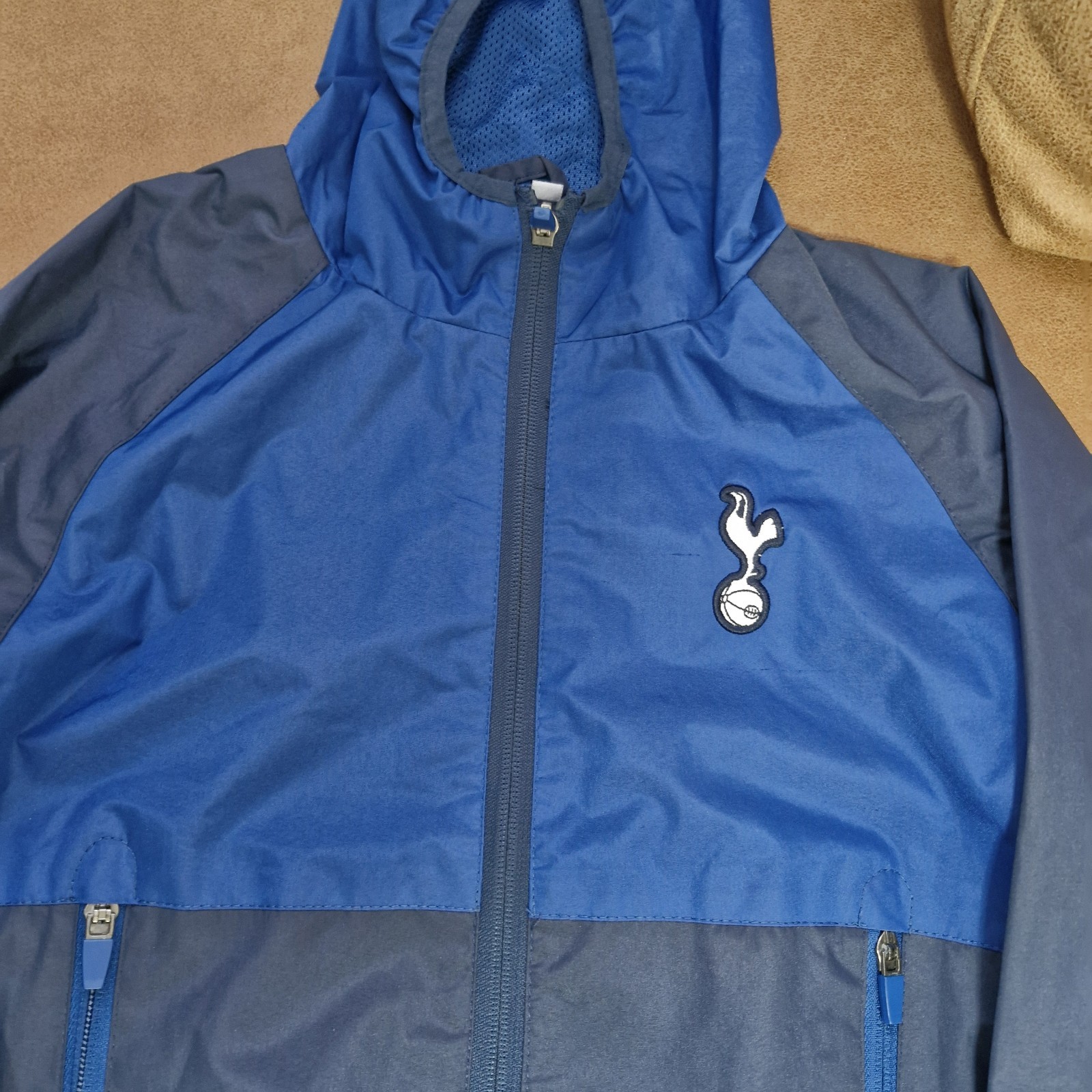 Tottenham Hotspur Spurs Rain Jacket Kids Size 8/9 Blue Official Merchandise image 3