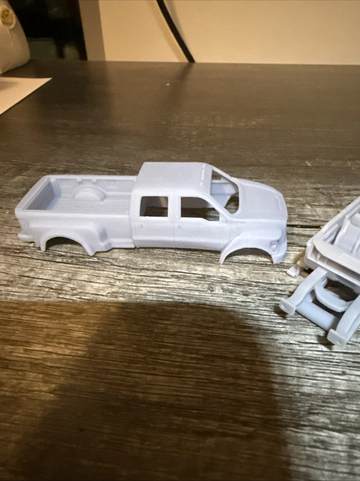 Carrocería Ford F-650 impresa en 3D 1/64 Foto 3 de 4