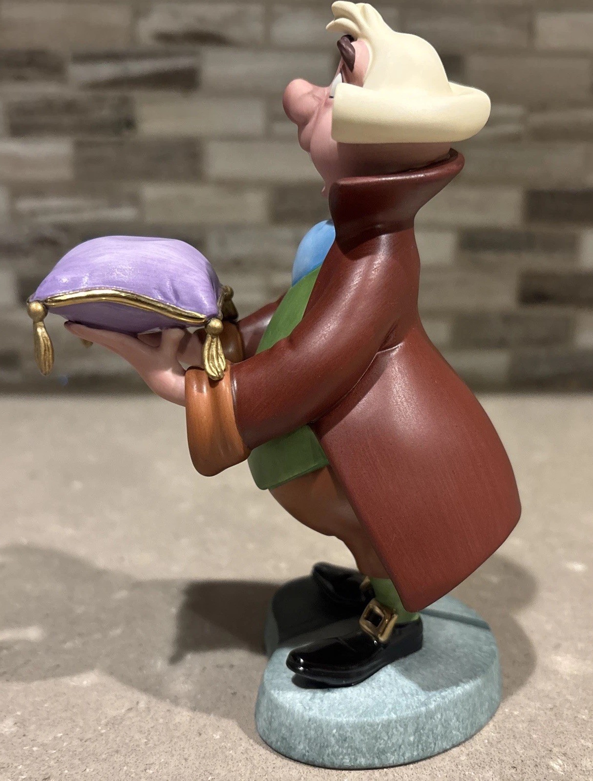 WDCC Cinderella “Presenting The Glass Slipper” Footman 50th Anniversary COA