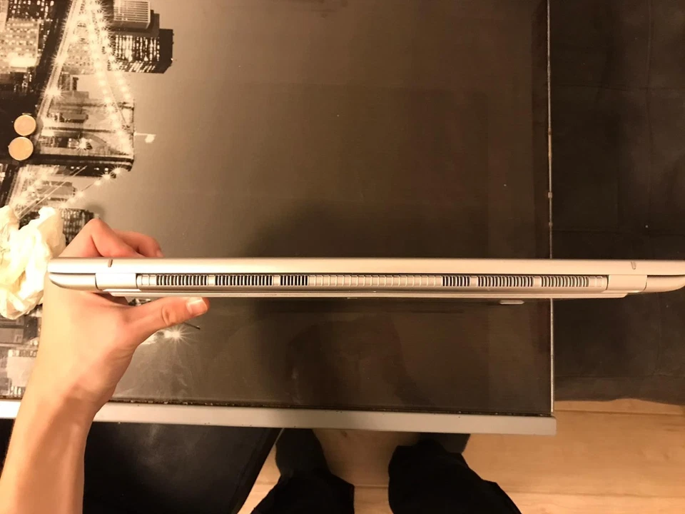 ASUS VivoBook F712J 17,3" Intel(R) Core(TM) i7-1065G7 16GB RAM 477GB SSD - Bild 4 von 4