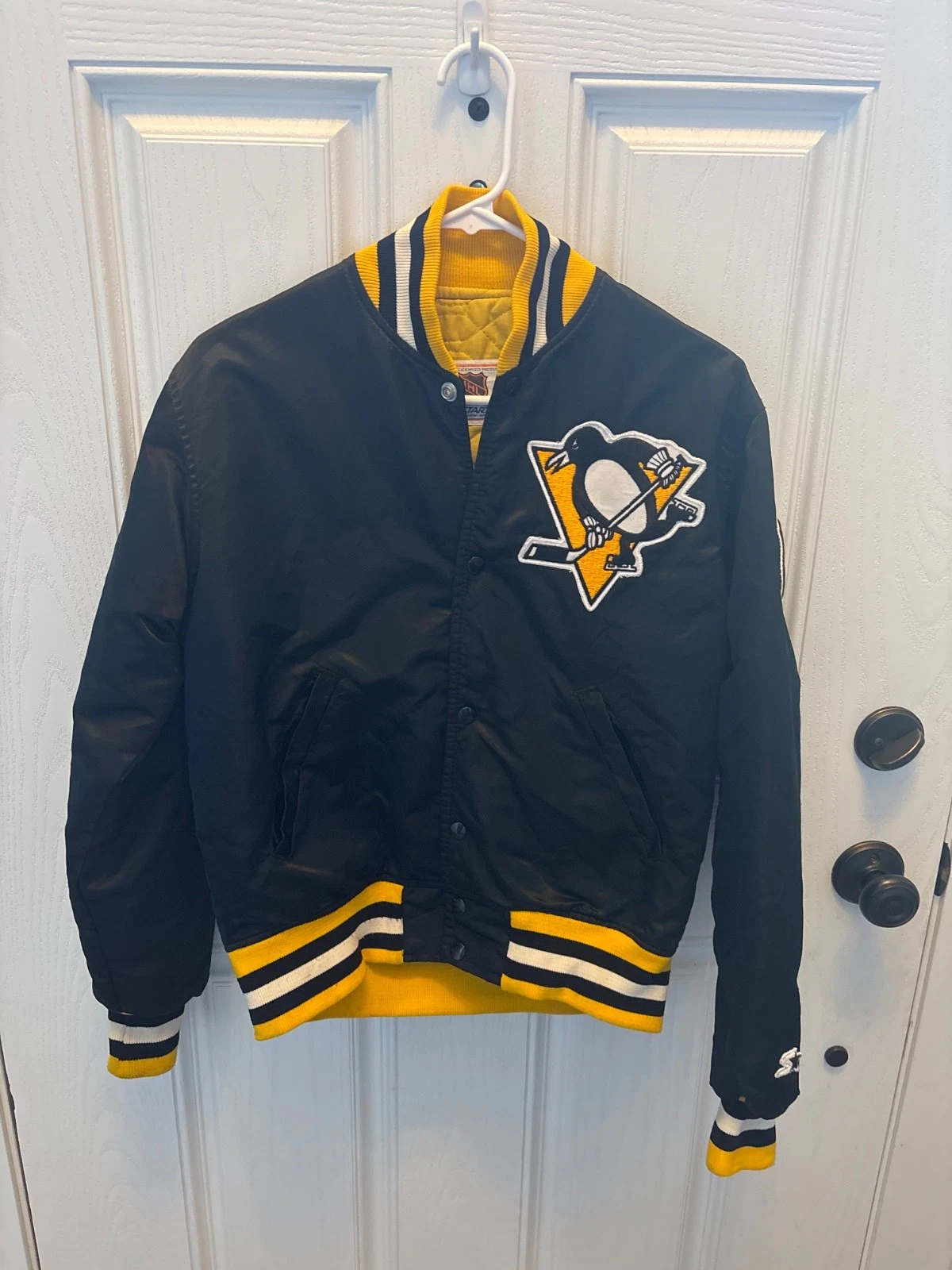 Vintage Pittsburgh Penguins Starter Bomber jacket 80s-great condition! - product detail image 1