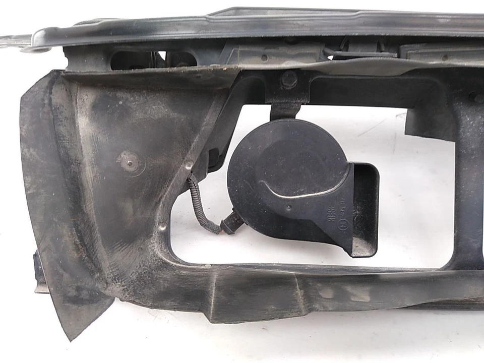 Volvo V70 XC70 Upper Radiator Core Support With Horns Fits 2001-2007 01 02 03 04 - Image 4 of 4