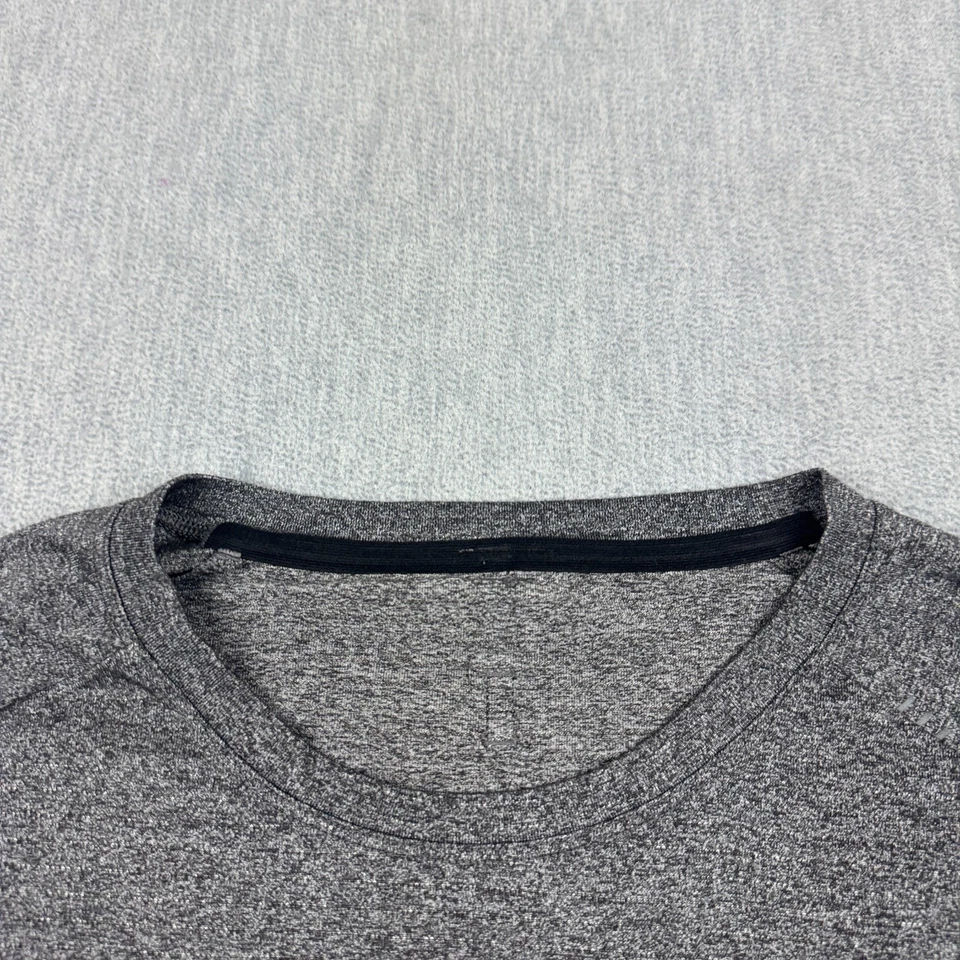 Lululemon Shirt Mens Medium Gray Metal Vent Tech Stretch Performance Athletic - Image 3 of 4