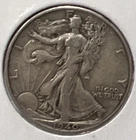 1940 WALKING LIBERTY HALF DOLLAR IN VF CONDITION. FREE SHIPPING With 5 Items B2