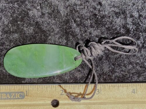 YUKON POLAR JADE PENDANT WITH 32" CORD 11.9 GRAMS or 59.50 CARATS CANADA - Picture 1 of 7