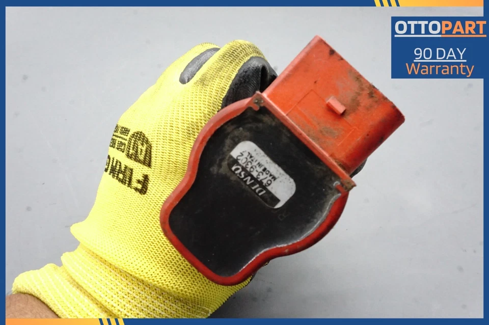 Bobina de encendido del motor Audi Q7 Quattro 2007-2019 OEM R0602S00300 Foto 3 de 4