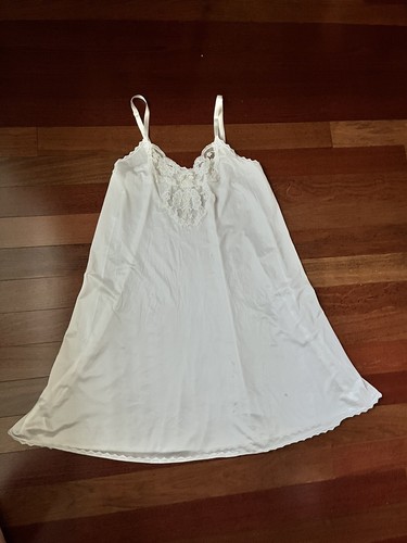 Vintage Vollschlupf Kleid Nachthemd Elfenbein Nylon Dessous Gr. 38 MÄNGEL - Bild 10 von 13