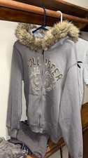Hollister Gray Full Zip Hoodie M Unisex Adults Hooded Fur Trim Long Sleeve
