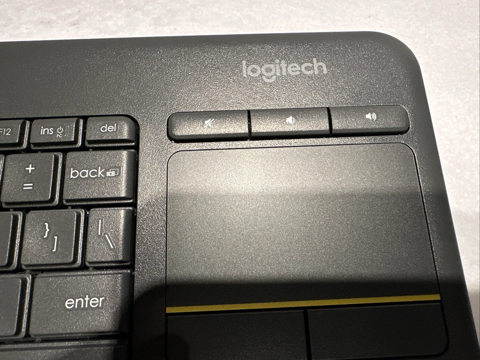 Logitech K400 Plus Wireless Keyboard for PC/TV/Laptop/Tablet - Image 2 of 4