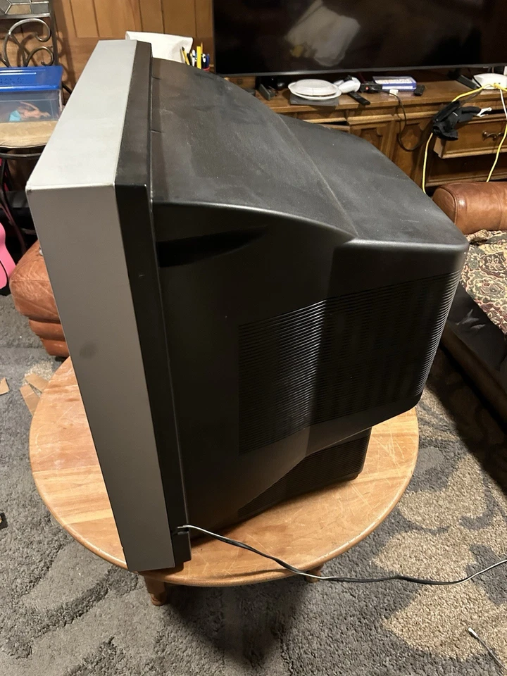 Large VTG 2005 RCA 32" CRT TV 32V432T Entertainment Series Retro Gaming - Image 4 of 4