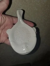 Ginger Garlic Wasabi Grater Dish Fish Flounder White Porcelain Japan Keilen Ltd.