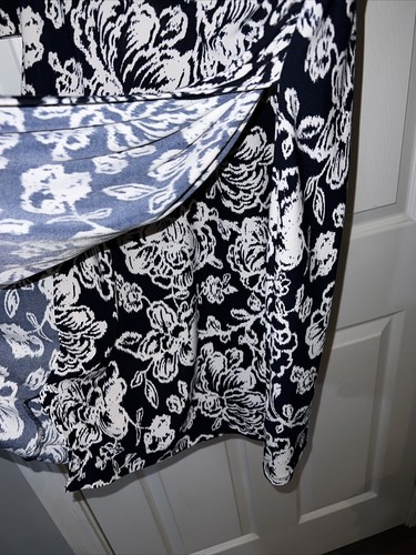 Ralph Lauren Dress Womens 3/4 Long Sleeve Stretch Black & White Floral Size 6 P - Picture 5 of 8