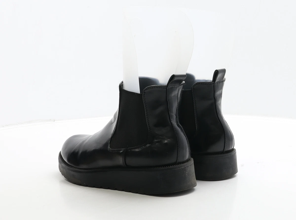 Claudia ghizzani chelsea boots clearance