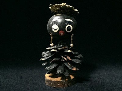 G1778 / Kieferzapfen Kokeshi Puppe Retro Volkskunst / Japanisch Vintage