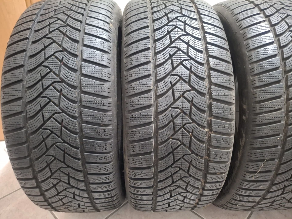 N4 PNEUMATICI USATI INVERNALI DUNLOP   245/45/R18 102 V XL M+S  - Image 3 of 4