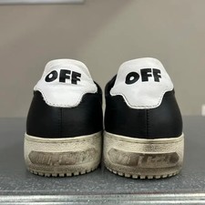 Off-White Low-Top Leather Sneakers GR-3723 