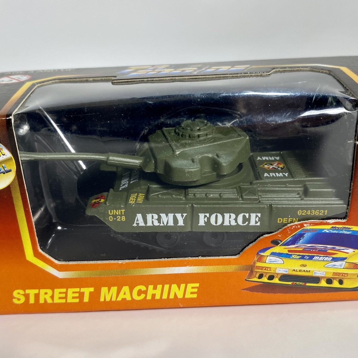 Pioneer Pro Engine Street Machine Army Force Tank 1:64 Scale