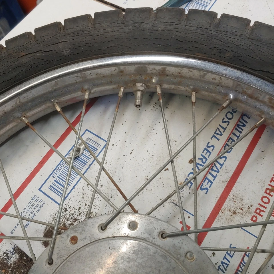 Llanta delantera Honda CT90 1967 Foto 4 de 4